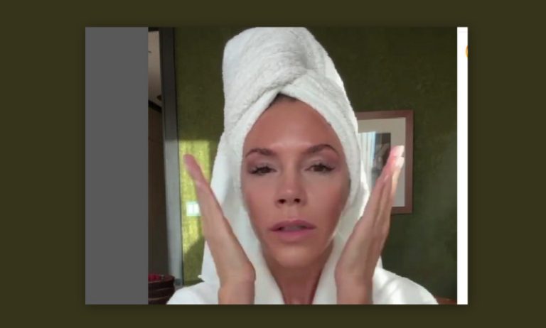 Victoria Beckham: Αποκάλυψε το απόλυτο skin care routine με ένα βίντεο